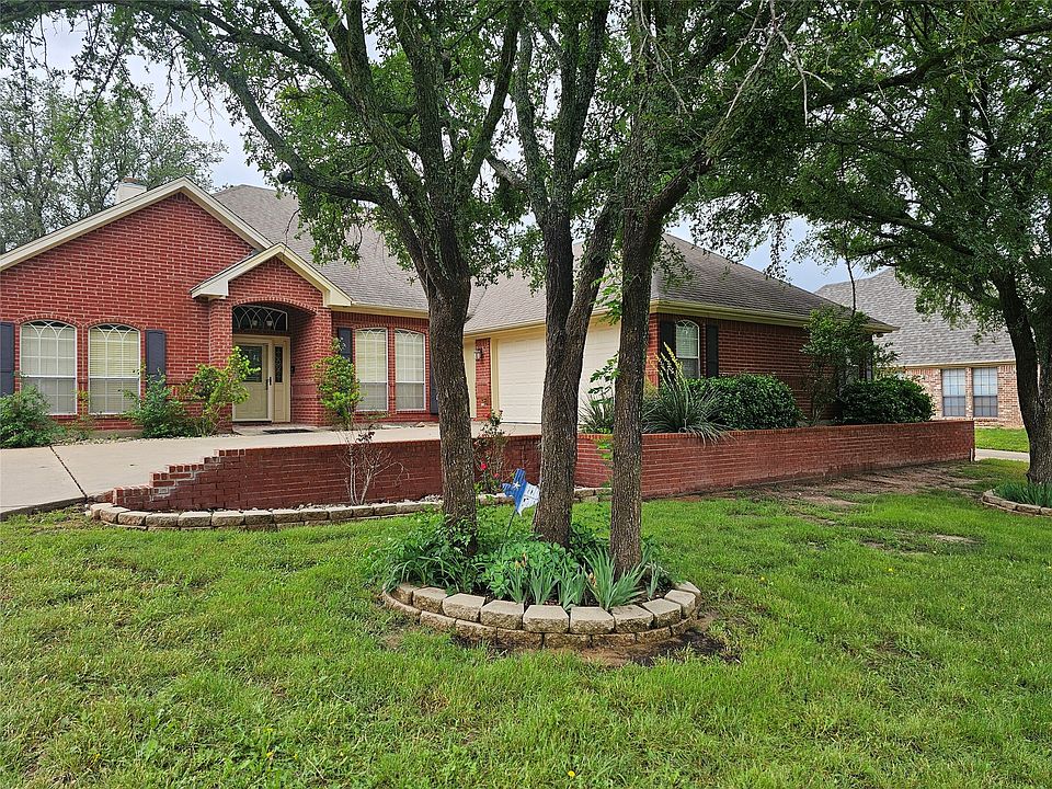 1st image of 205 Aqua Vista Dr