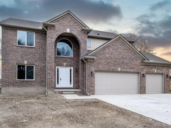 42876 Hanks Ln, Sterling Heights, MI 48314