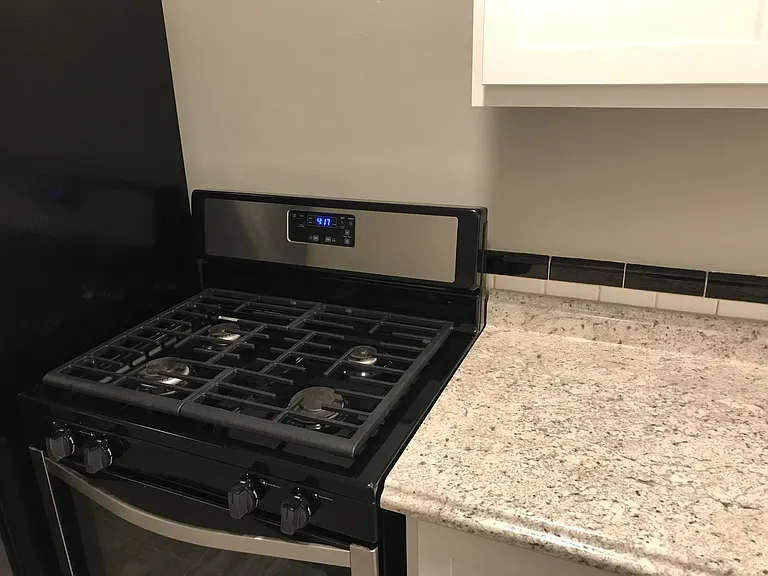 6958 Chippewa St #2W — Photo 5