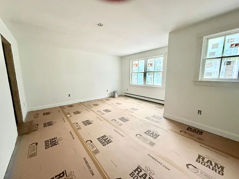 192 Center Rd — Photo 12