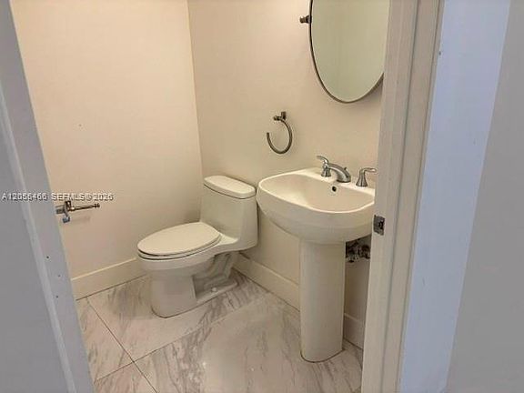 4th image of 1050 Brickell Ave APT 1520