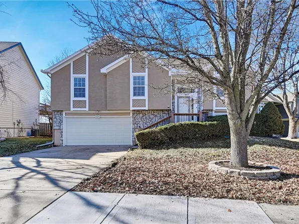 6354 Stevenson St, Shawnee, KS 66218