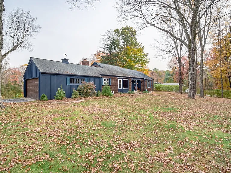 279 Haviland Rd — Photo 1