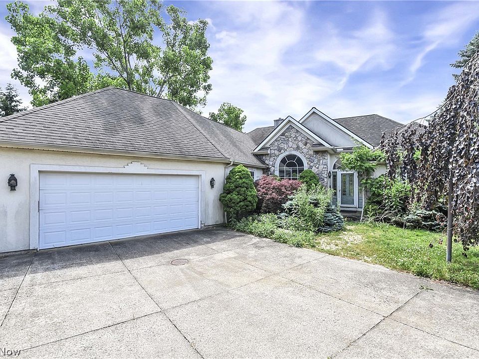 1st image of 30111 Bonnie View Dr