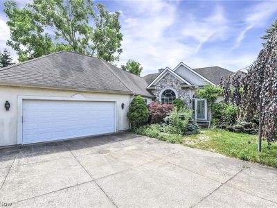 30111 Bonnie View Dr, Wickliffe, OH, 44092
