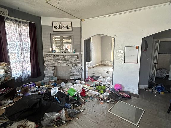 4th image of 4718 Labadie Ave