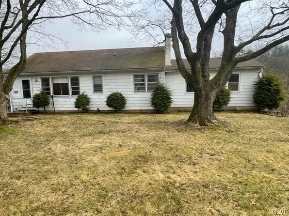 3741 Weidasville Rd, Orefield, PA 18069