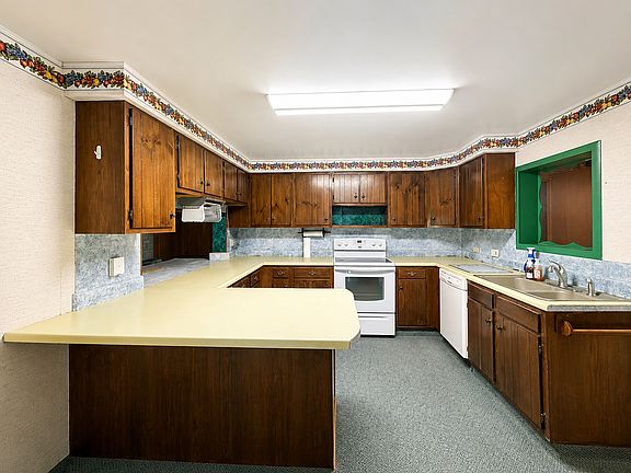 4th image of 122 A St