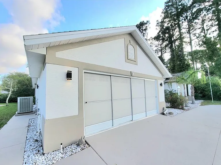 9 Woodholme Ln — Photo 16