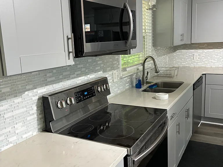 1008 Ancroft Ave — Photo 5