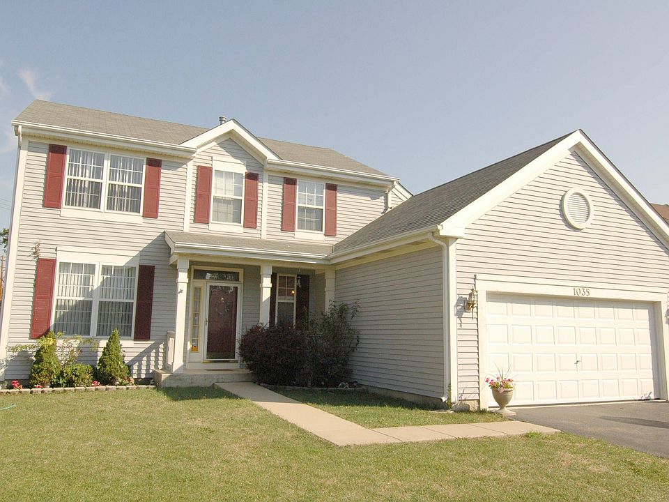 1st image of 1035 Twin Oaks St
