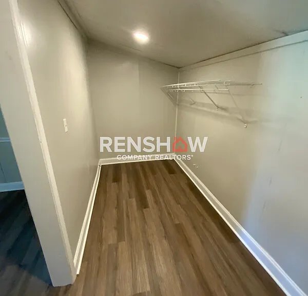 150 N Poplar St — Photo 11