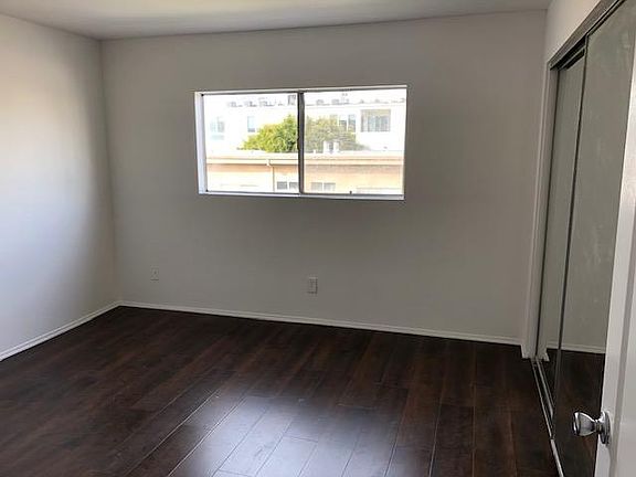 5th image of 1457 Armacost Ave APT 301