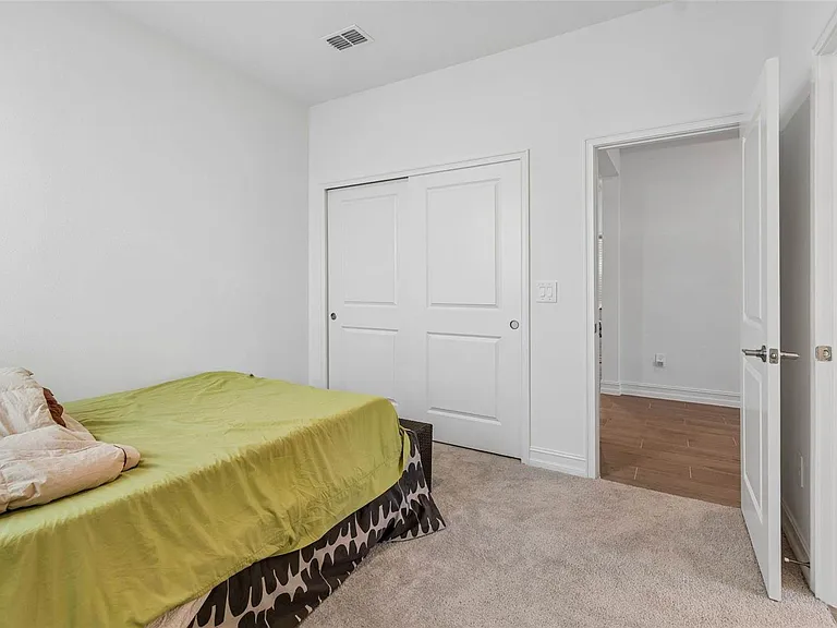 18542 Serene Lake Loop — Photo 16