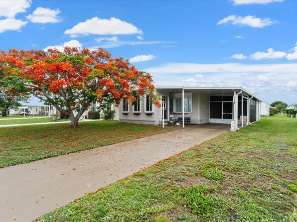 908 Barefoot Blvd, Barefoot Bay, FL 32976