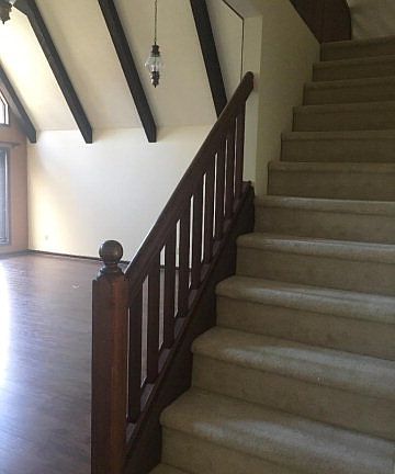 4th image of 717 Colonial Dr