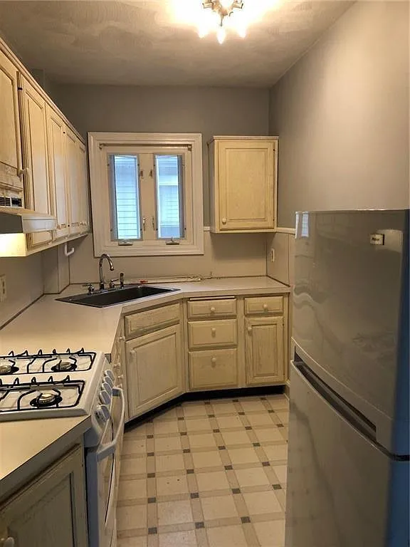 Building Photo - 356 Orient Ave #2