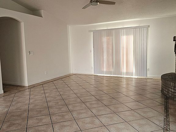 4th image of 821 W Florida Ave