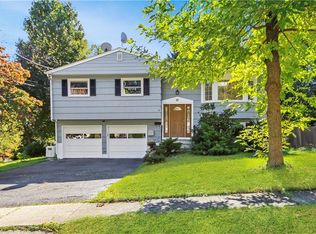 29 Bartman Rd, East Brunswick, NJ 08816