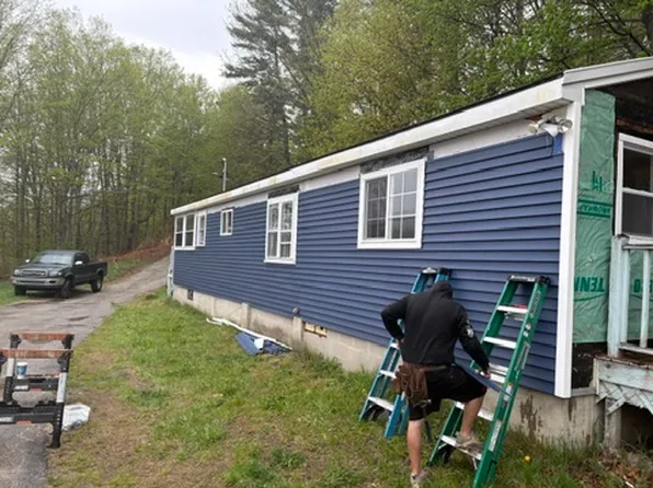 19 Wilbert Way Front, Alton Bay, NH 03810