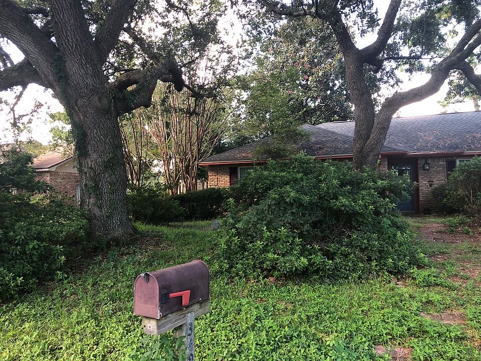 1st image of 3490 Blueridge Dr