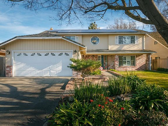 2nd image of 9728 Fountain Valley Dr