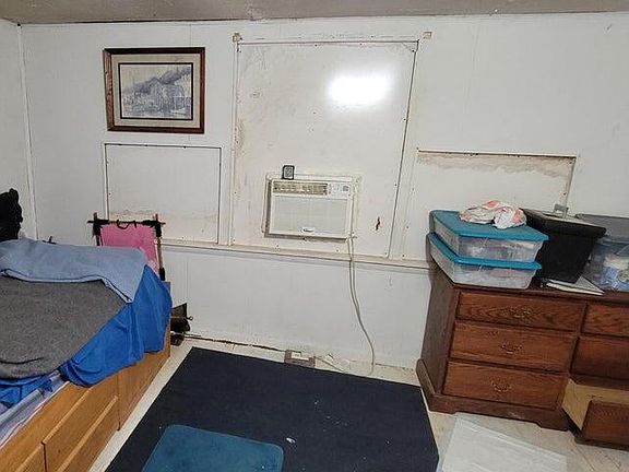5th image of 217 Glen Spoons Rd