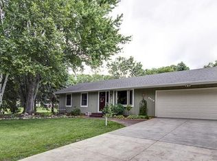 4370 Rustic Pl, Shoreview, MN 55126
