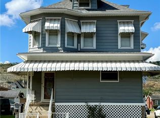 2019 Charles St, Wellsburg, WV 26070
