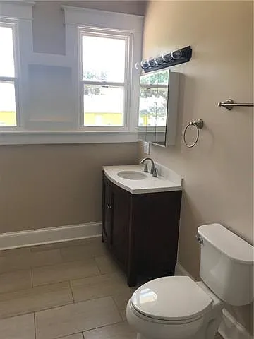 6002 Saint Claude Ave — Photo 15