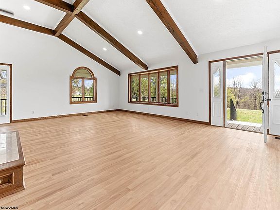 4th image of 932 Linton Rd