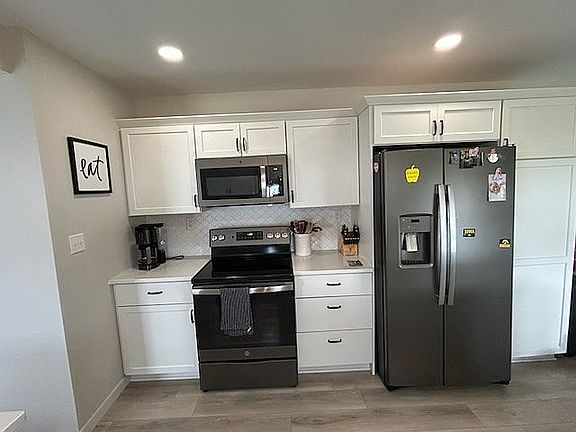 5th image of 625 Maple Ln