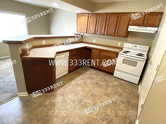 5th image of 1 W 78th St