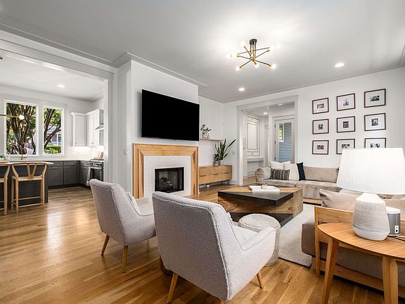 2nd image of 2018 10th Ave S
