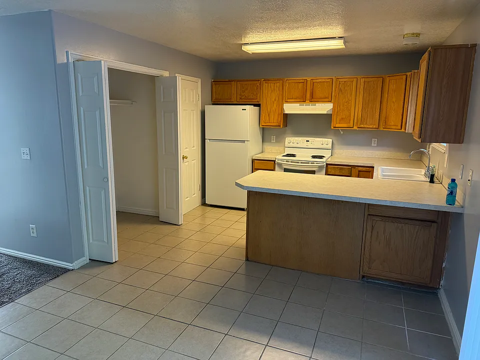326 Childs Ave