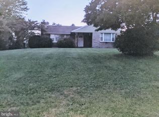 455A Pleasant View Rd, New Cumberland, PA 17070