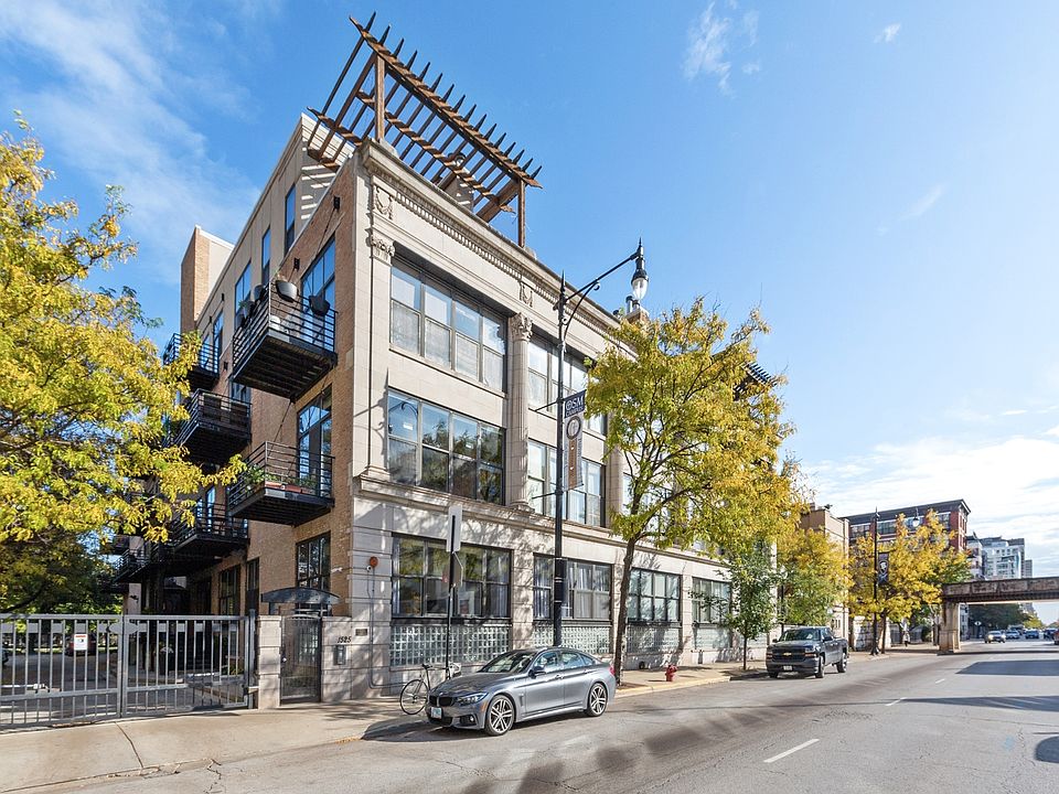 1st image of 1525 S Michigan Ave APT 307
