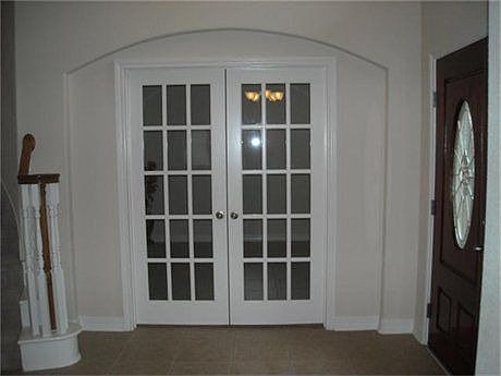 4th image of 5102 Briarcross Ct
