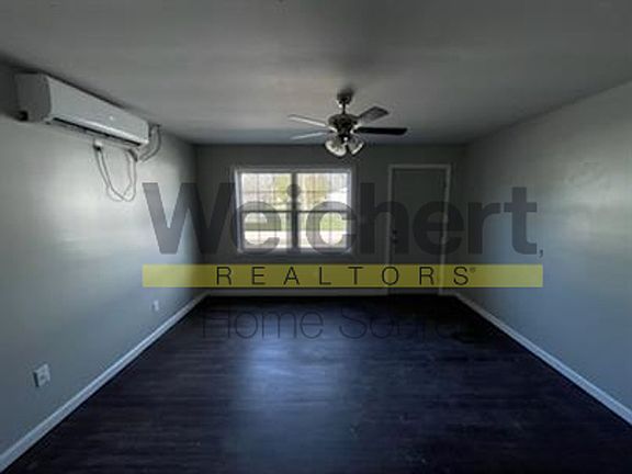 2nd image of 1402-1404 Jones St #303A