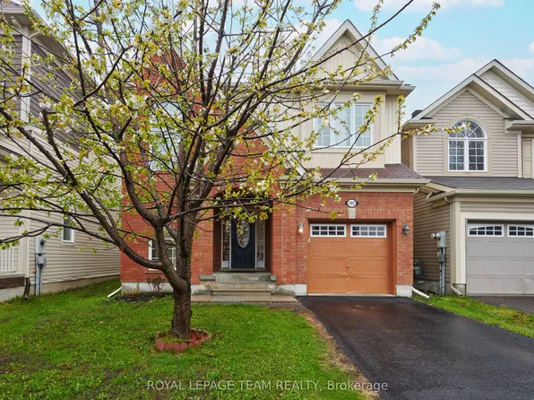302 River Landing Ave, Ottawa, ON K2J 3V4