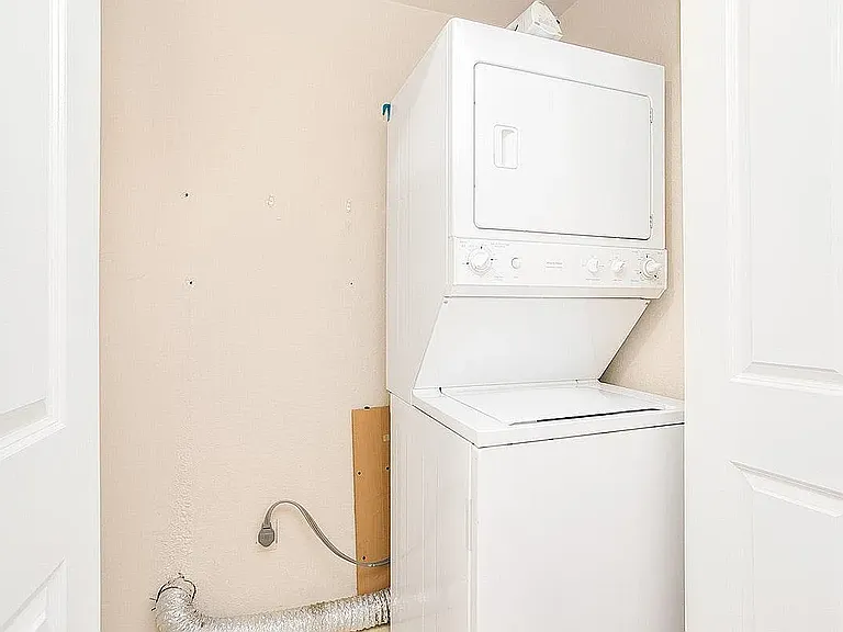 11303 NE 128th St #B302 — Photo 5