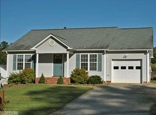 1710 Hawkcrest Ln, Winston Salem, NC 27127