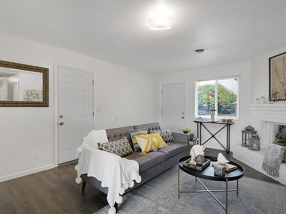 4th image of 1143 Nadene Dr #1145