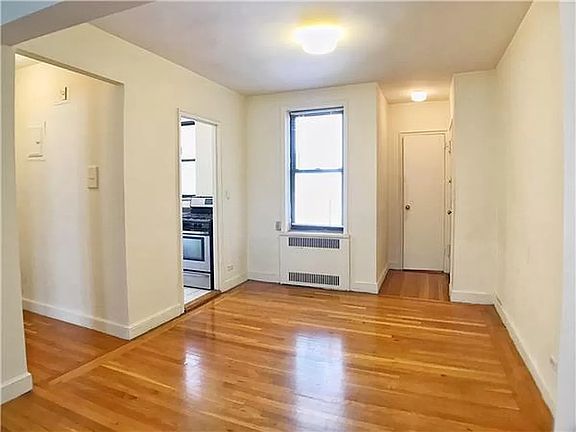 4th image of 350 E 54th St APT 5J