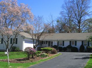 54 Vardon Rd, West Hartford, CT 06117