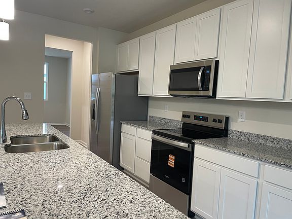 5th image of 2131 Aiken Back Ln