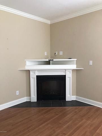 1st image of 2200 Dovedale Dr #A