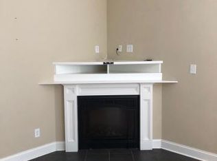 2200 Dovedale Dr #A, Greenville, NC 27834