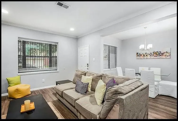3505 Canfield St — Photo 2