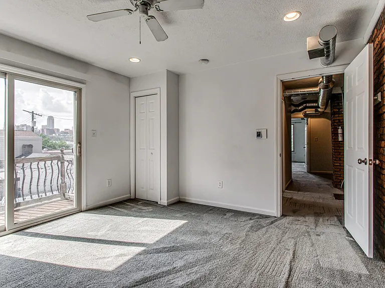2128 Merriman Way — Photo 26
